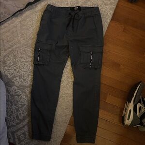 Hollister cargo Joggers - 
Color dark blue/gray
Worn 1x